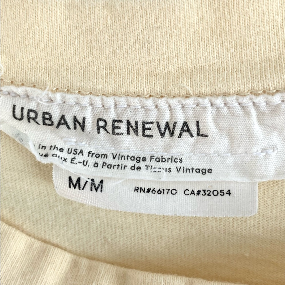 URBAN RENEWAL Cropped Tee - Picture 3 of 3